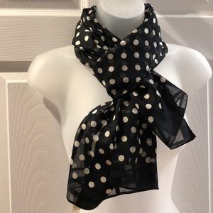 VTG Classic Black/White Polka dot Oblong Scarf